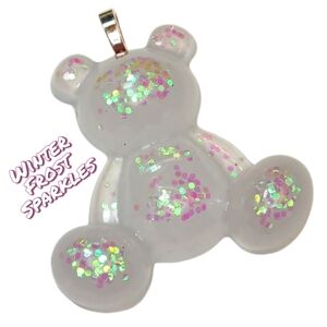 x1 Pendant Winter Frost Sparkle Glitter Bear